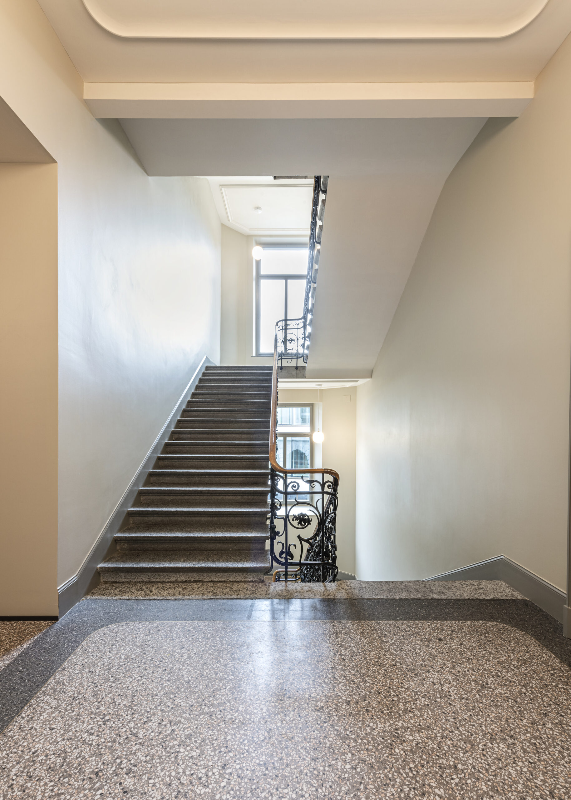 Hauptpost Treppe OG